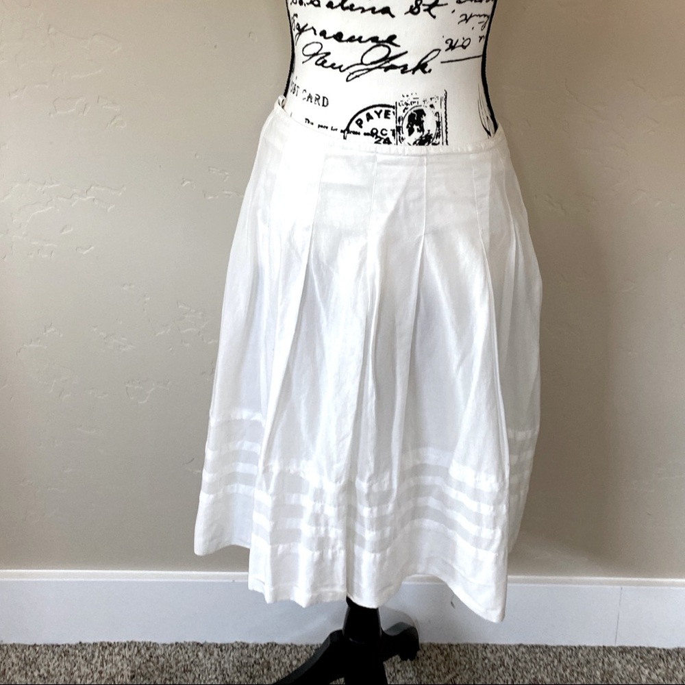 Banana Republic White cotton skirt size 2